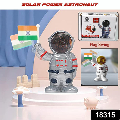 Solar Power Astronaut Ornament with Indian Flag – Moving Hand (1 Pc)
